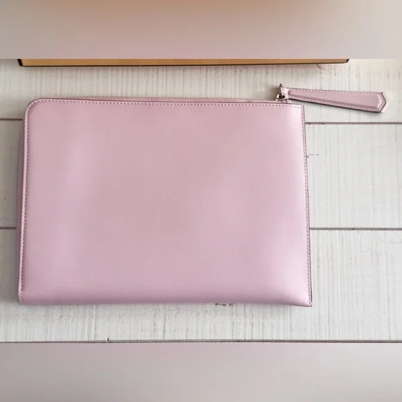 New Fendi Pink Clutch w Tags & Box - Picture 4 of 12